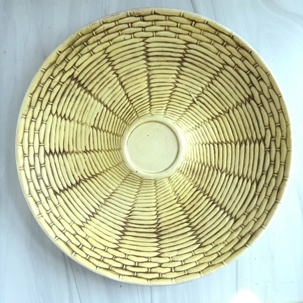 Georges Briard Tisket-Tasket Yellow Basketweave Ceramic Serving Bowl 12